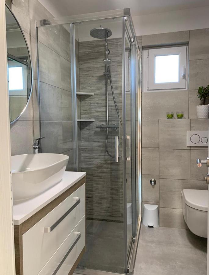 Apartment Salov Trogir Exteriör bild