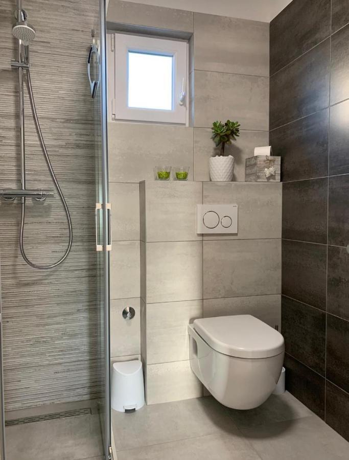 Apartment Salov Trogir Exteriör bild