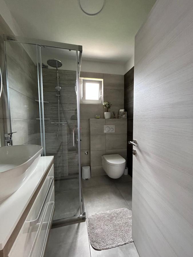 Apartment Salov Trogir Exteriör bild