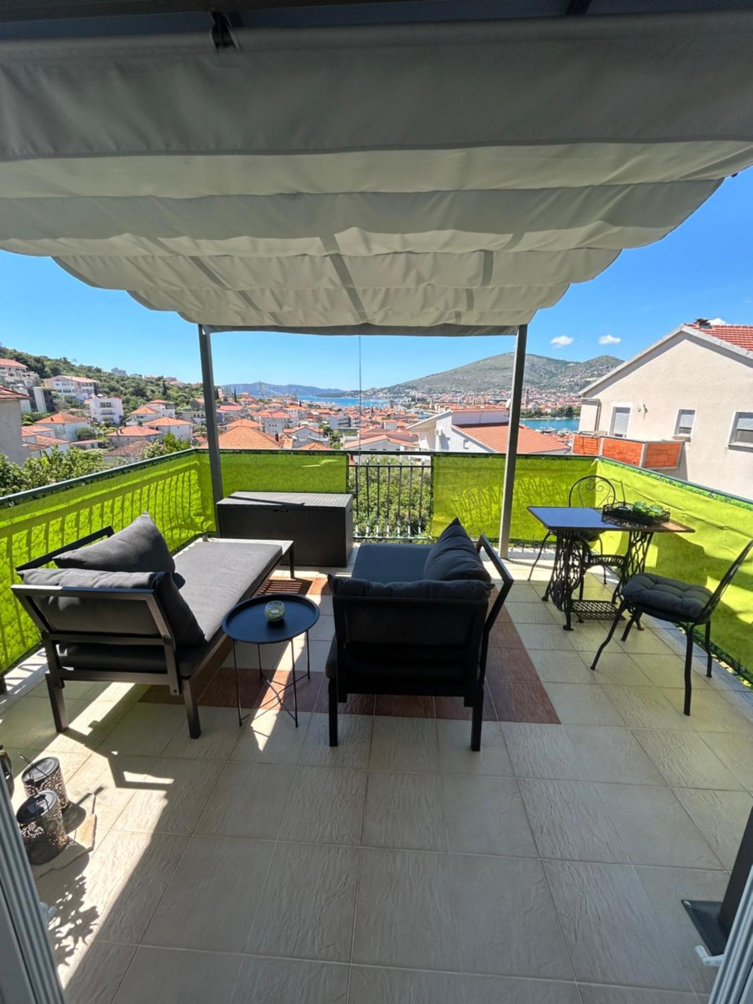 Apartment Salov Trogir Exteriör bild