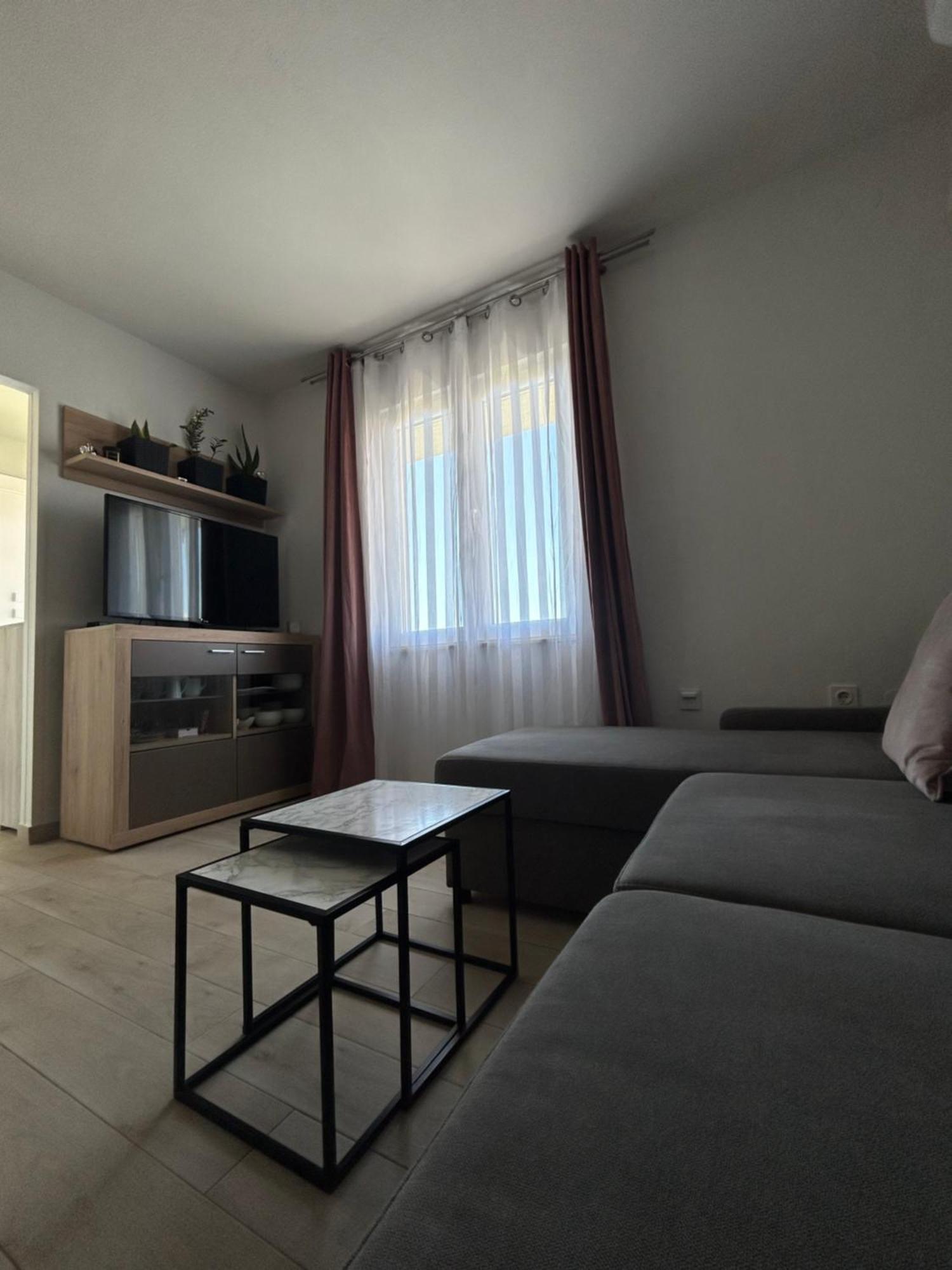 Apartment Salov Trogir Exteriör bild